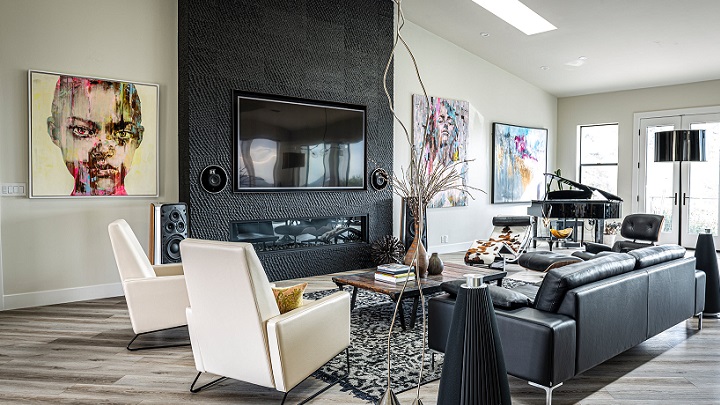Cómo decorar un hogar con personalidad 3 un-salon-grande-con-piano