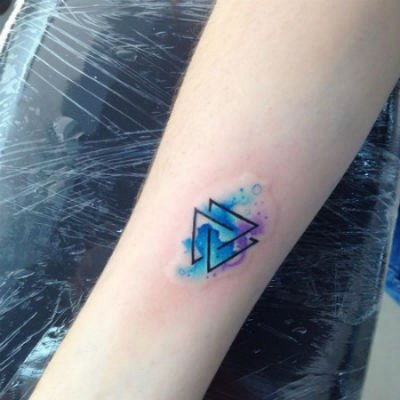 tattoos pequenos triangulos