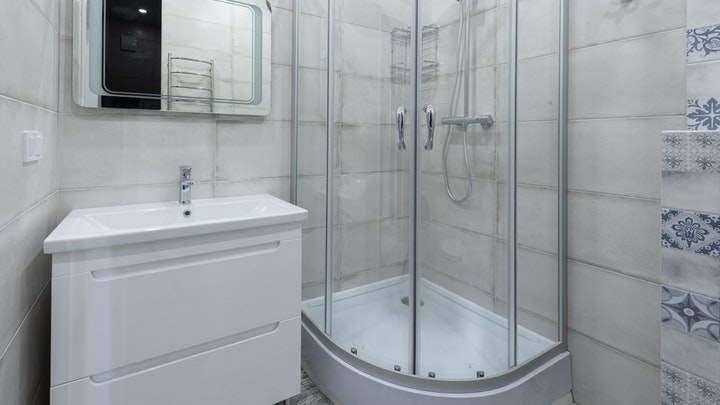 Ideas de decoración para decorar baños con ducha 4 bano-en-colores-claros