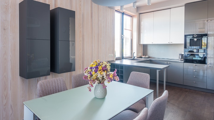 Errores de decoración en cocinas grandes y pequeñas 5 suelos-de-cocina