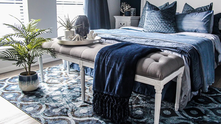 Errores frecuentes en la decoración de segundas residencias 4 ropa-de-cama-azul