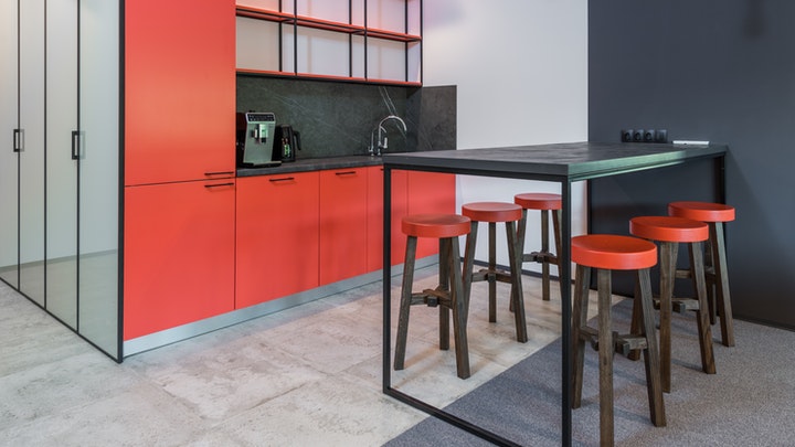 Espacios con ideas para utilizar el rojo en la decoración 6 muebles-de-cocina-en-rojo