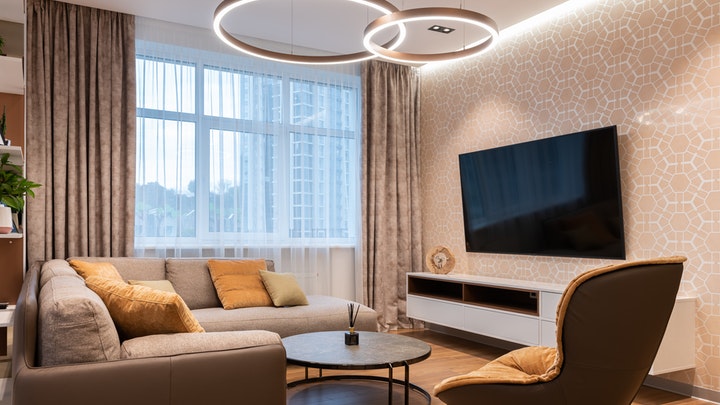 Los beneficios de la iluminación indirecta en la decoración del hogar 3 salon-iluminado