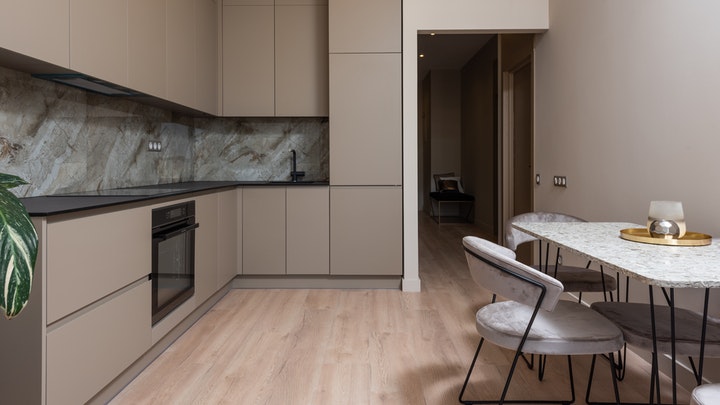 Tendencias para vestir el frente de los armarios de la cocina 5 cocina-con-acabado-mate