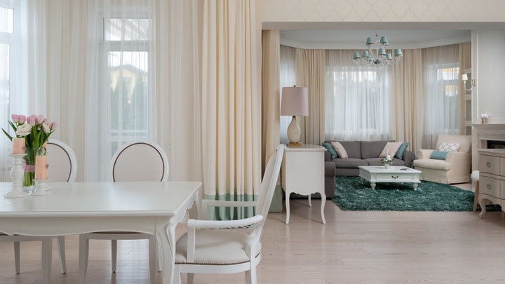 Consejos de decoración para tener un comedor acogedor 2 mesa-de-comedor-blanca