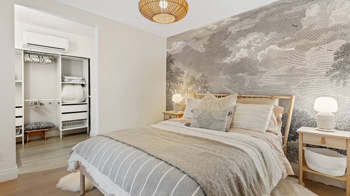 Consejos para decorar una Recamara grande y luminosa 4 dormitorio-con-vestidor-abierto
