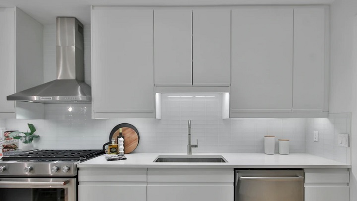 Consejos para realzar la belleza de cualquier cocina 4 muebles-blancos-en-la-cocina