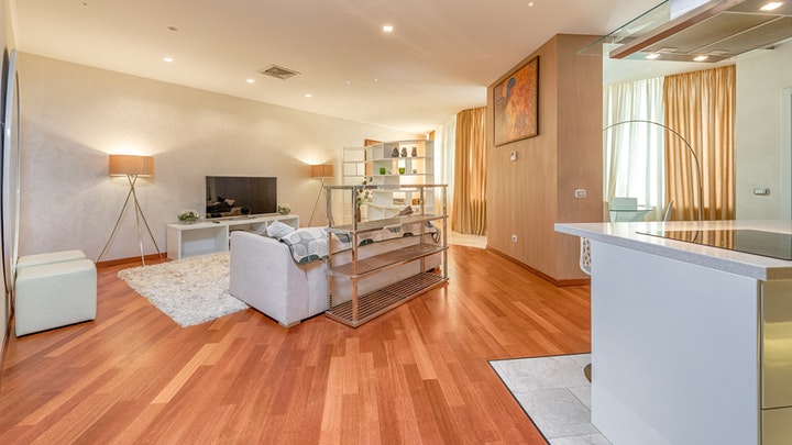 mueble-detras-del-sofa-en-el-salon