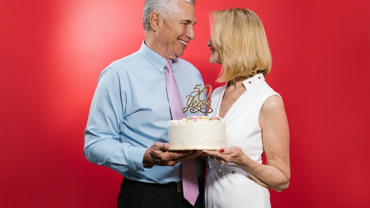 Los beneficios de la paciencia en el matrimonio 2 pareja-celebra-50-aniversario