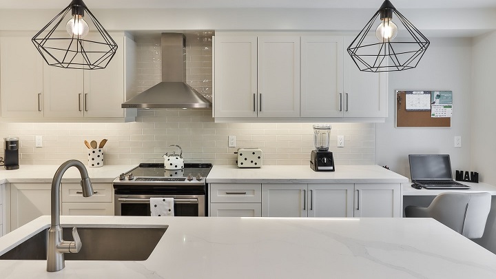 cocina-con-zona-de-trabajo