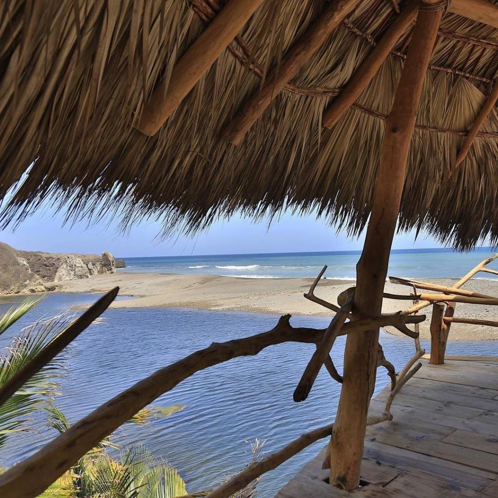 Descubre Proyecto Maloca, un paraíso escondido para ti y tu pareja en las costas michoacanas