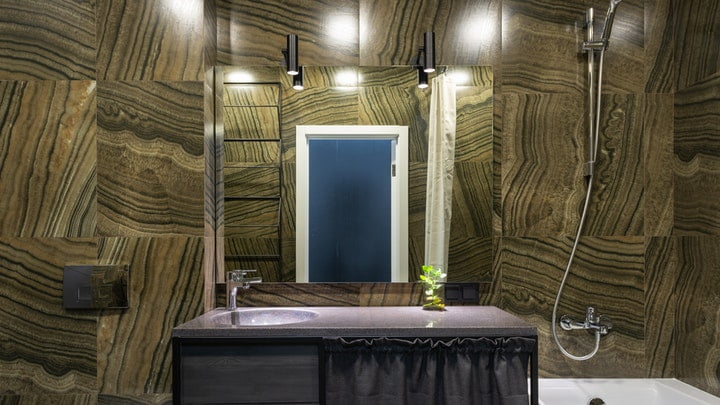 Cómo elegir jarrones bonitos para decorar el baño