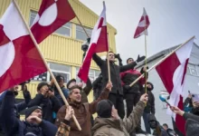 El primer ministro de Groenlandia, Jens-Frederik Nielsen, en una manifestación contra la pretensión de EEUU de hacerse con el territorio. Foto: Europa Press / Contacto / Anders Kongshaug