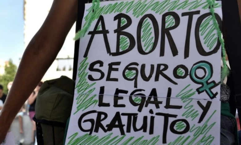 Sentencia Juez a gobierno de Maru Campos a indemnizar a víctima de violación por denegación de aborto