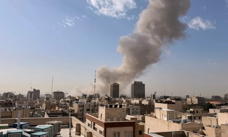 Una explosión en Teherán por el ataque de Israel, el 28 de febrero de 2026. Foto: AP