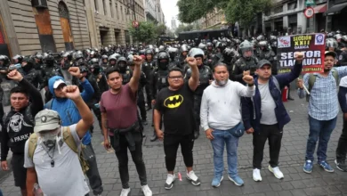 Blindan el Zócalo Tras Choques Entre Maestros y Policías en el Centro de la CDMX