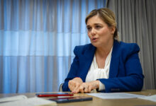 La institución capitalina corrige a la gobernadora de Chihuahua, quien aseguró que había sido citada a declarar por hechos supuestamente ocurridos en 2024