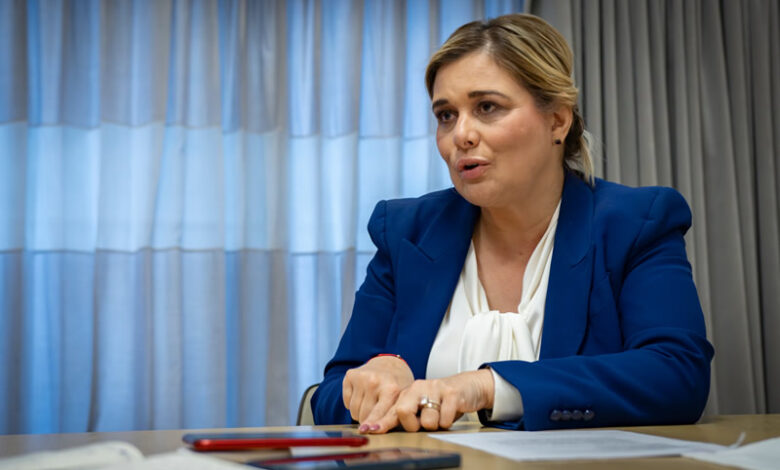 La institución capitalina corrige a la gobernadora de Chihuahua, quien aseguró que había sido citada a declarar por hechos supuestamente ocurridos en 2024