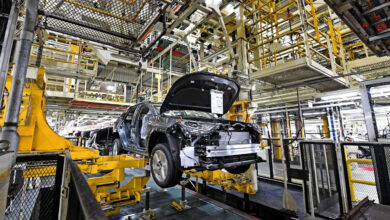 La administración del presidente Donald Trump ha ensayado e impuesto de lleno una serie de aranceles a las exportaciones mexicanas, entre ellos a la industria automotriz que paga cuotas con base en qué proporción de sus unidades no cumplen con las reglas de origen del Tratado-México, Estados Unidos, Canadá